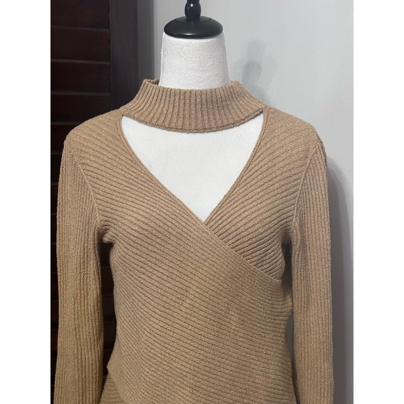 🔴 LAST CHANCE! Donating on 10/8!! Astr Tan Ribbed Sweater - Picture 3 of 10